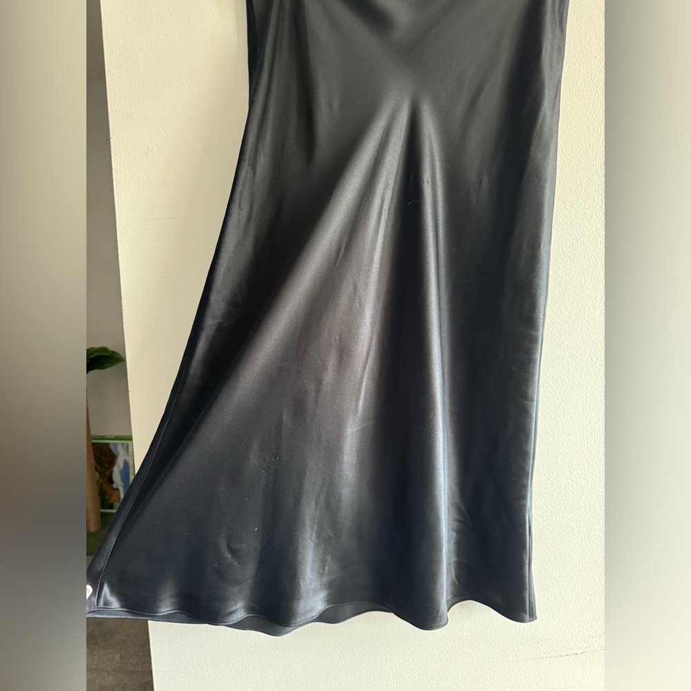Wilfred 100% silk skirt.